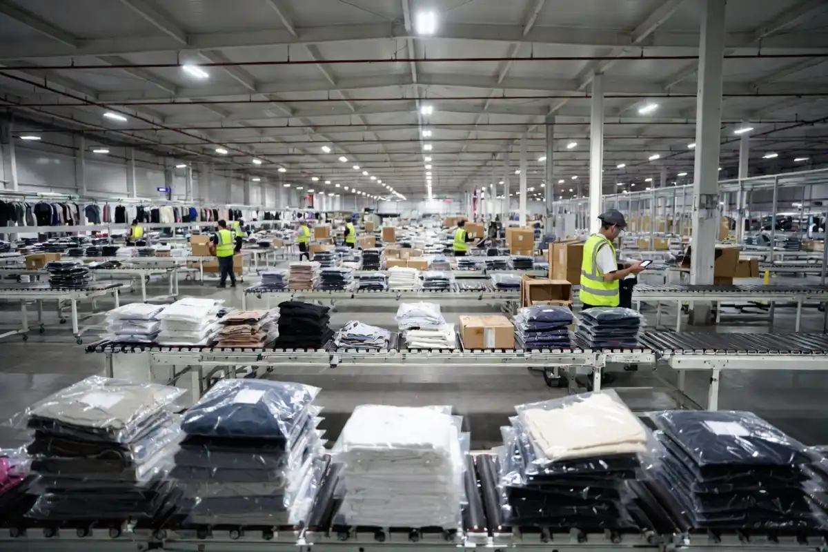 Online fashion production model showing clothing manufacturing and shipping process